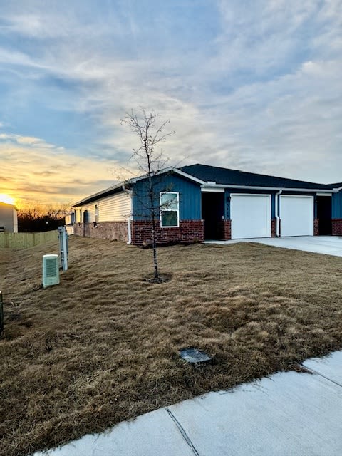 3410 SW Adoration St - 1