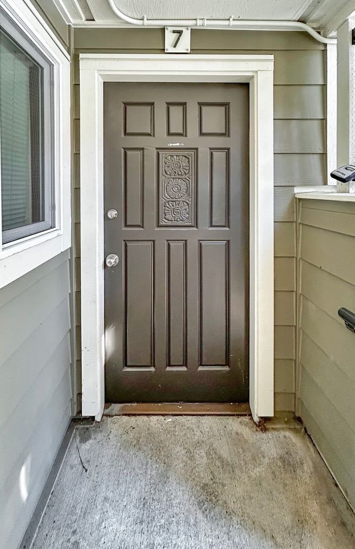 2Bd/1.75Ba Redmond Condo