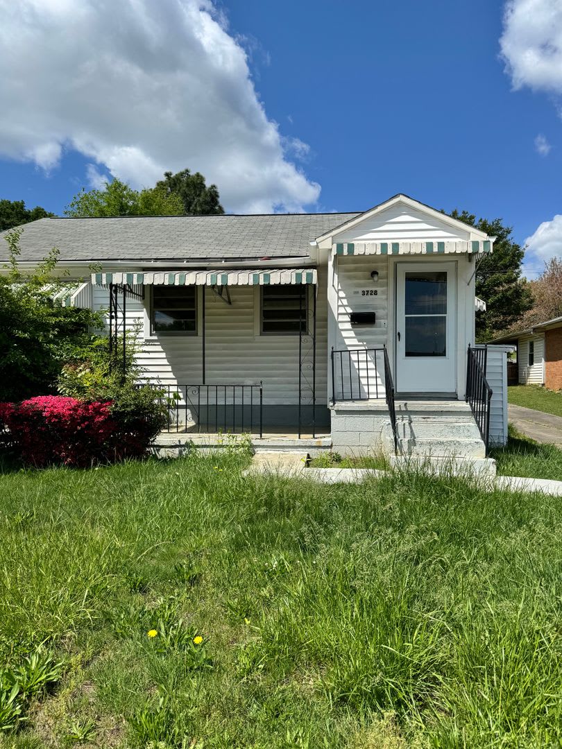 Cute 3 Br, 1 1/2 Bath home for rent