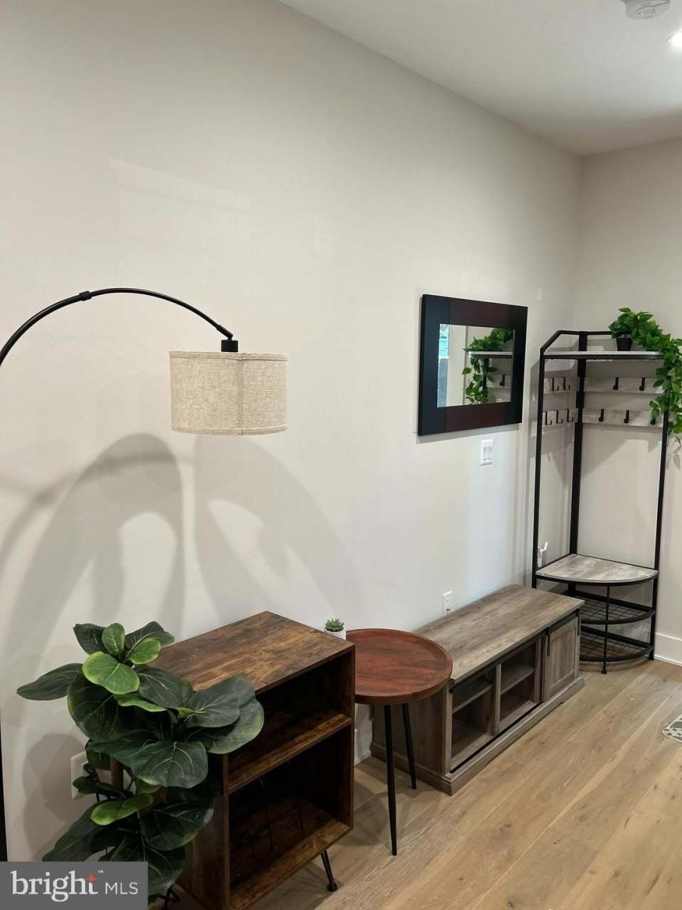 2238 ONTARIO Road NW unit: 1