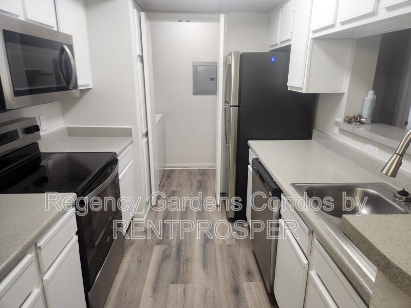 4367 Thornbriar Lane