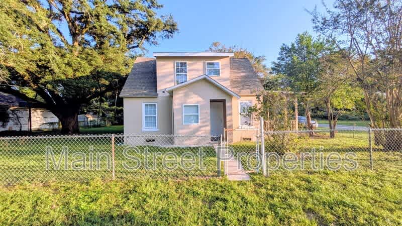 3500 West Cervantes Street