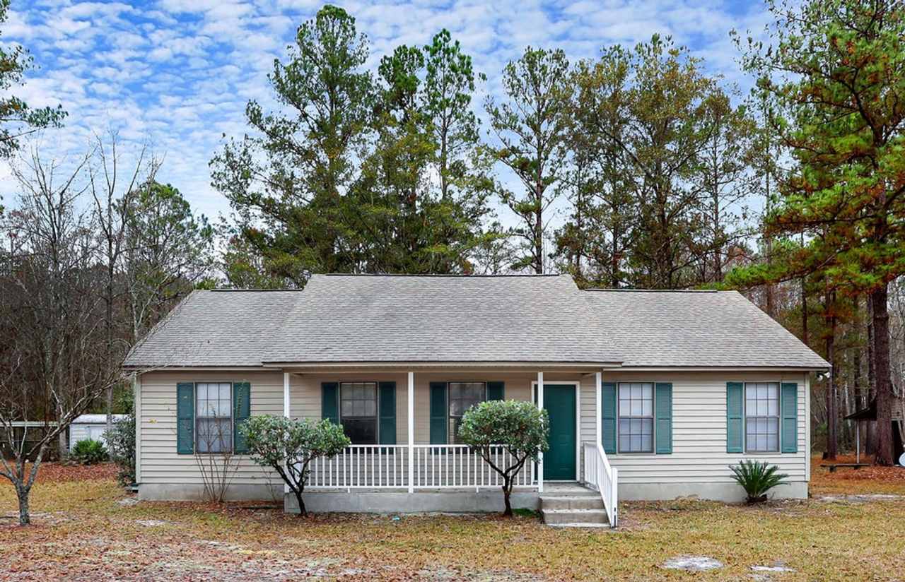 3 bedroom 2.5 bath home