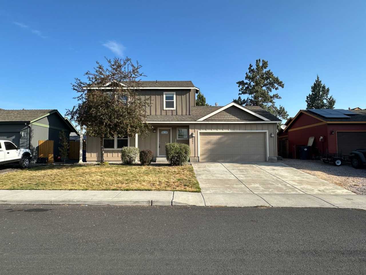 MOVE IN SPECIAL! Remodeled 3 Bedroom / 2.5 Bathroom Home Southwest Redmond