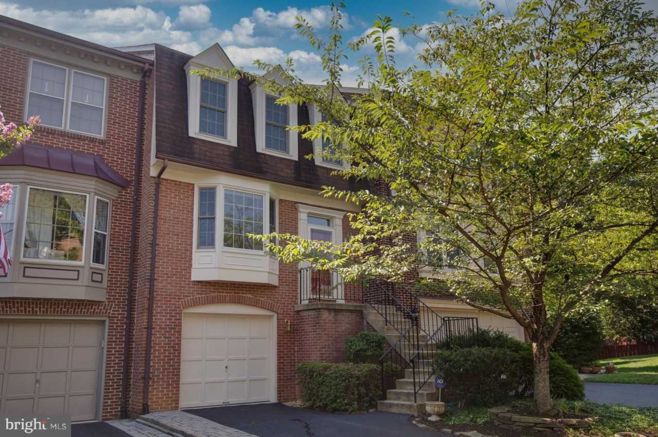 7507 COLLINS MEADE WAY