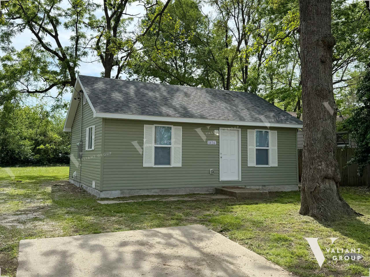 Charming 3-Bedroom, 1-Bathroom House for Rent in Springfield’s Heart of the Westside Neighborhood