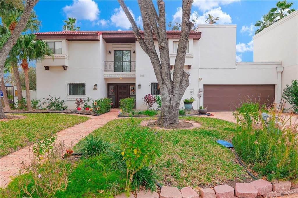 105 W Sunflower Avenue