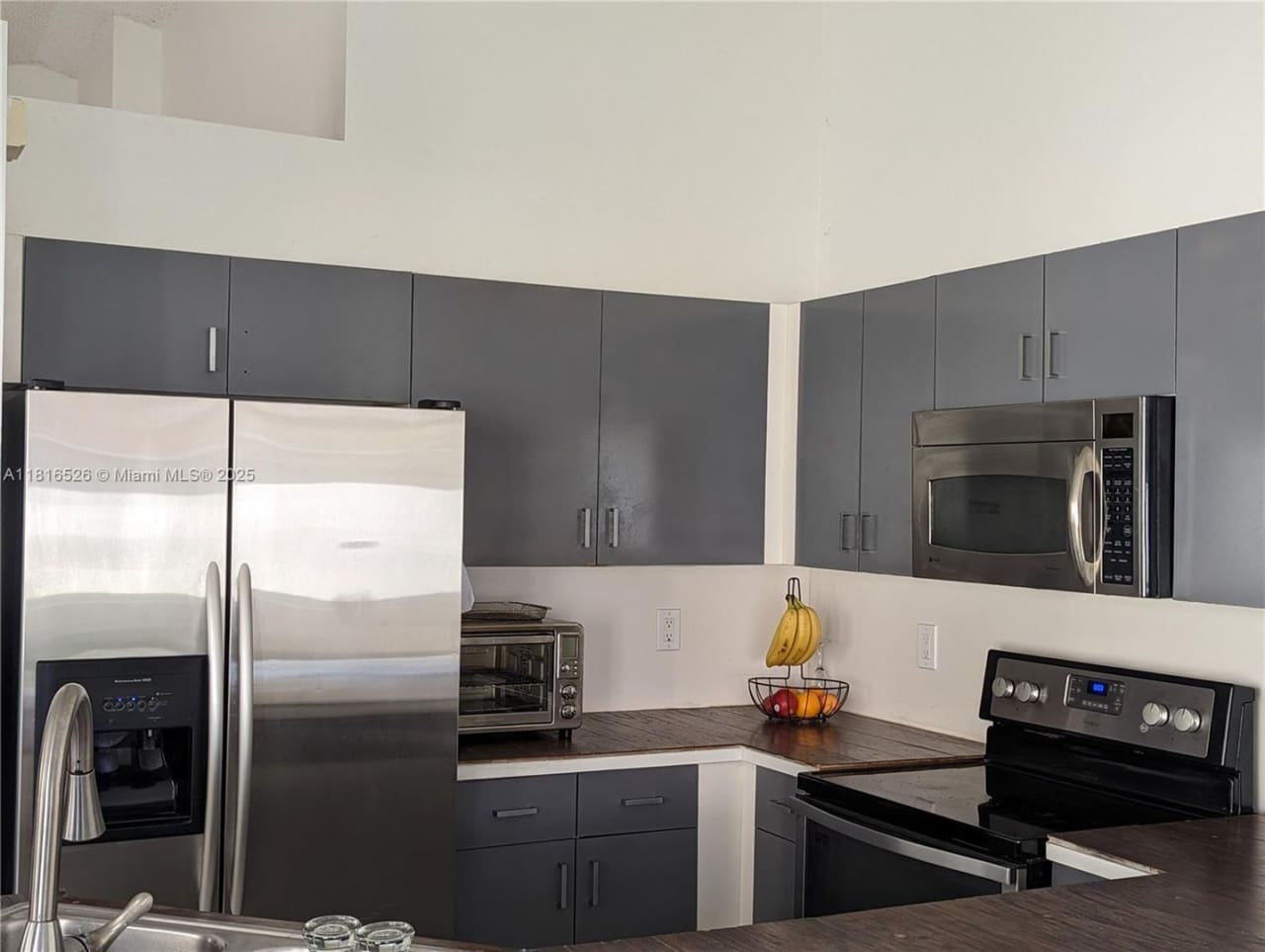 876 Sand Creek Circle, Weston, FL 33327