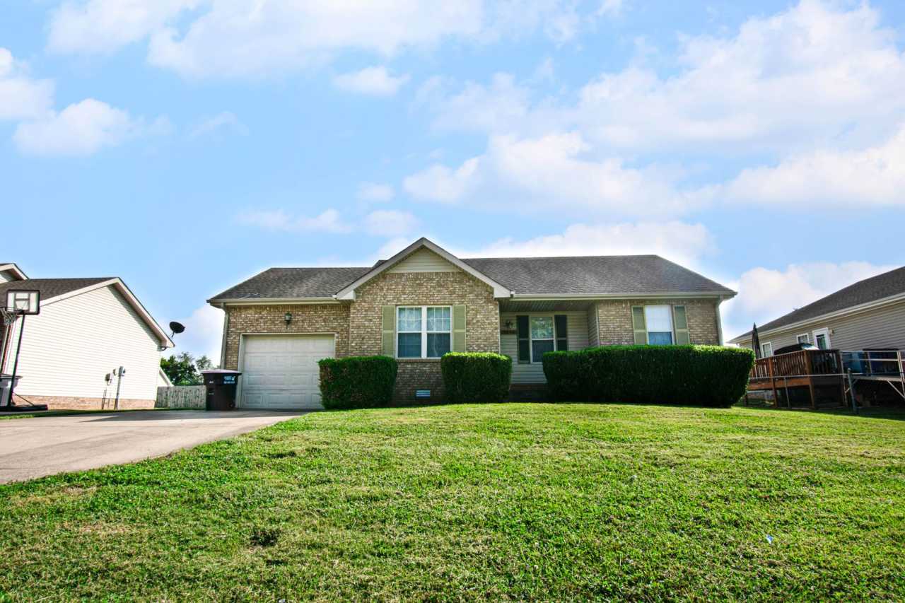 Pet Friendly Three Bedroom!