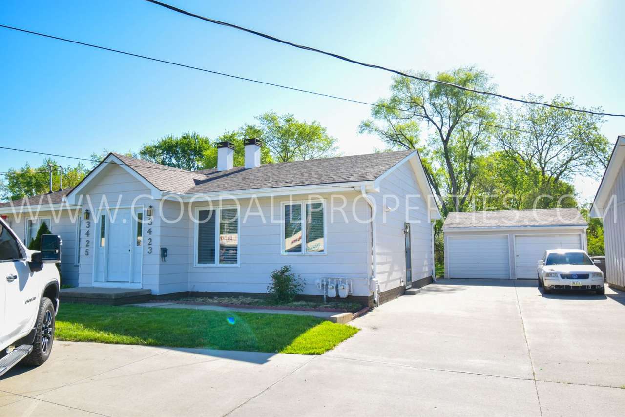 2 Bedroom One Bath Duplex with garage