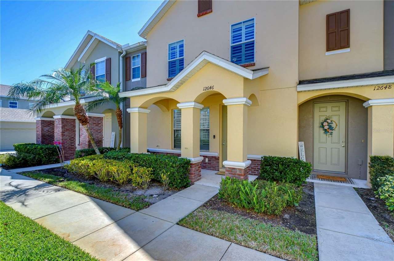 12646 CARLBY CIRCLE