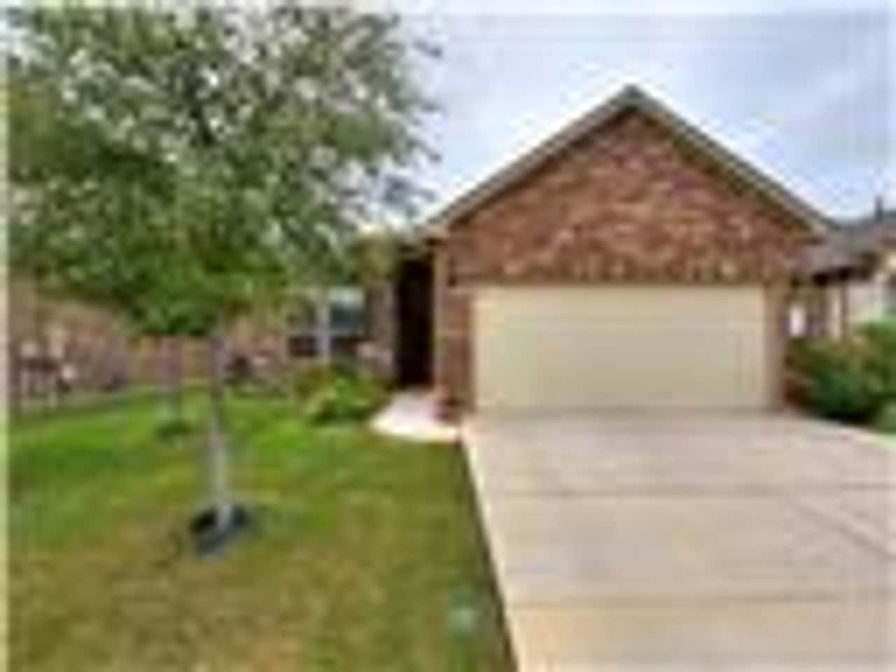 Single Story Beauty - Hutto Crossing Subdivision