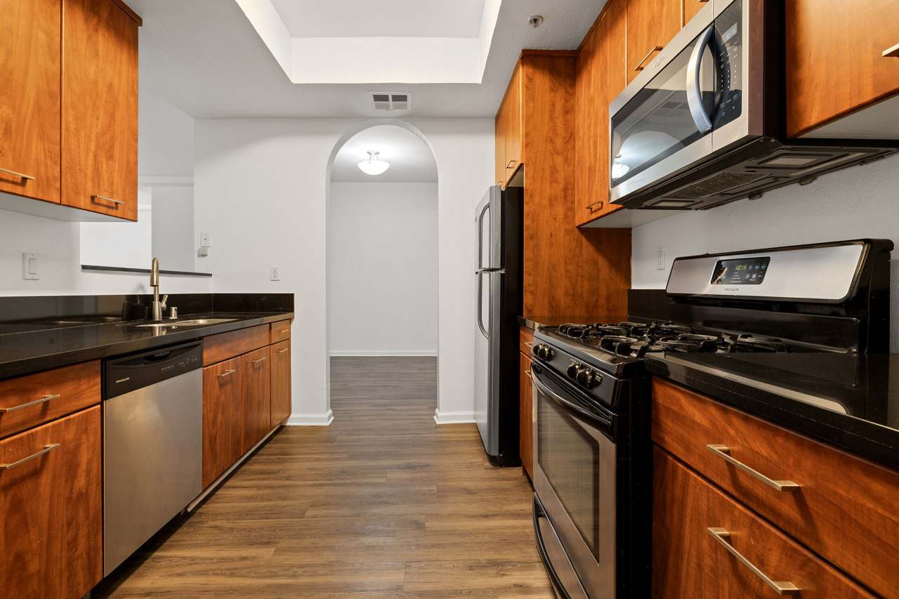 5015 Clinton Apartments