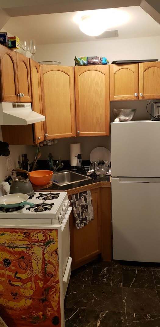 Beautiful studio in a prime location near Berklee and Northeastern.