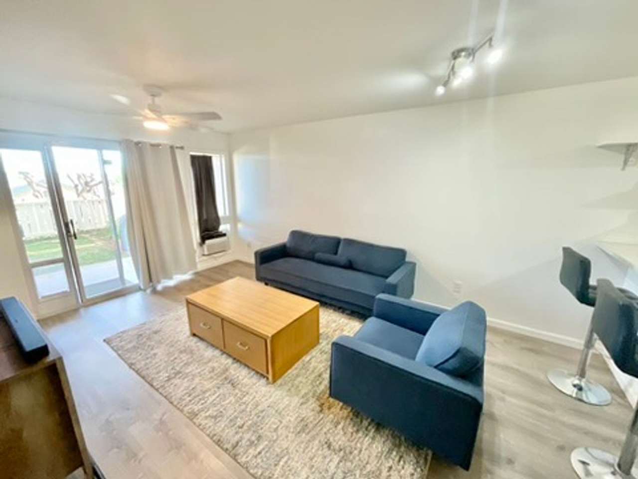 2 bed 2 bath, Private yard, 2 parking stalls