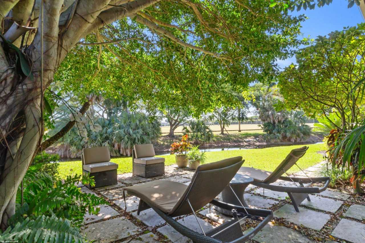 2810 Polo Island Drive