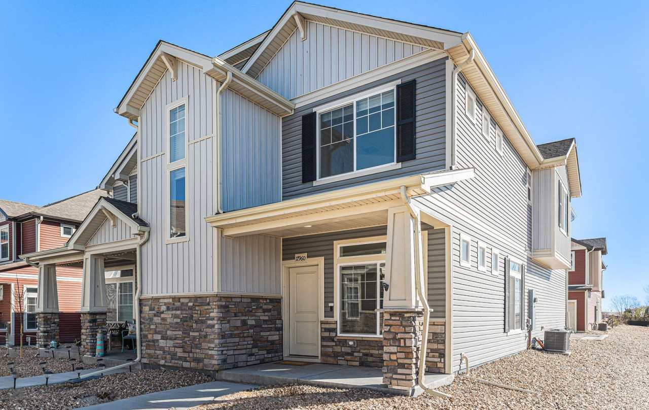 New Build Paired Home in Commerce City!