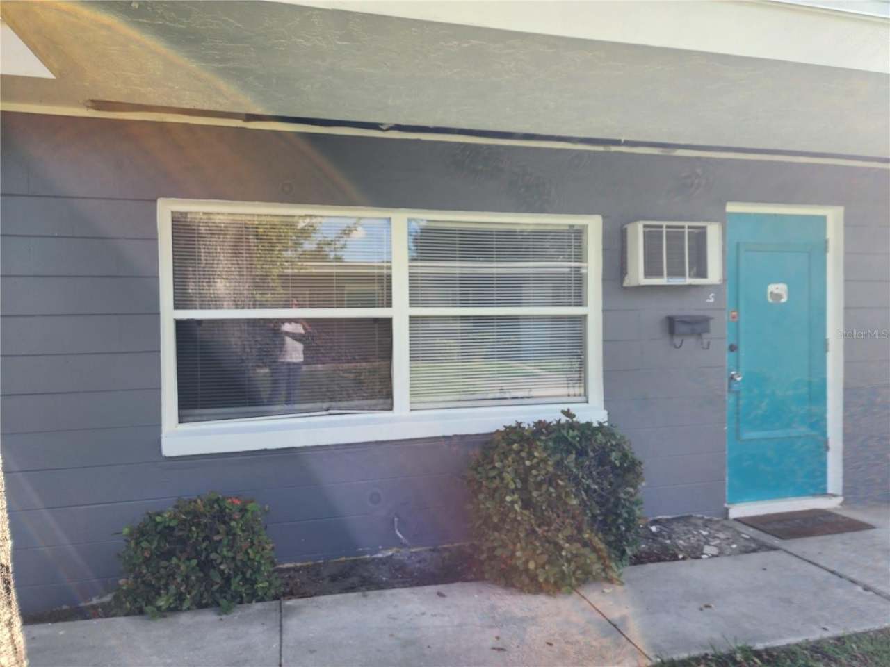 2227 HIGHLAND STREET