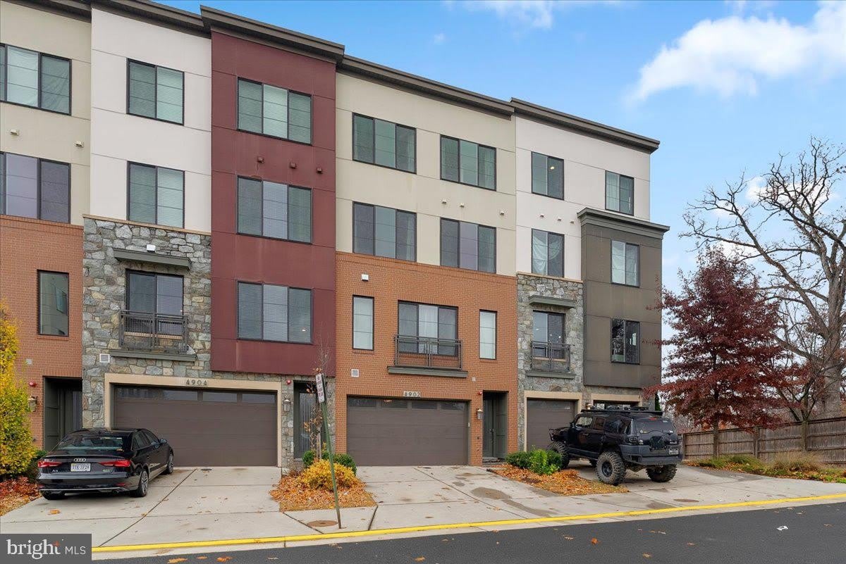 4902 TRAIL VISTA Lane