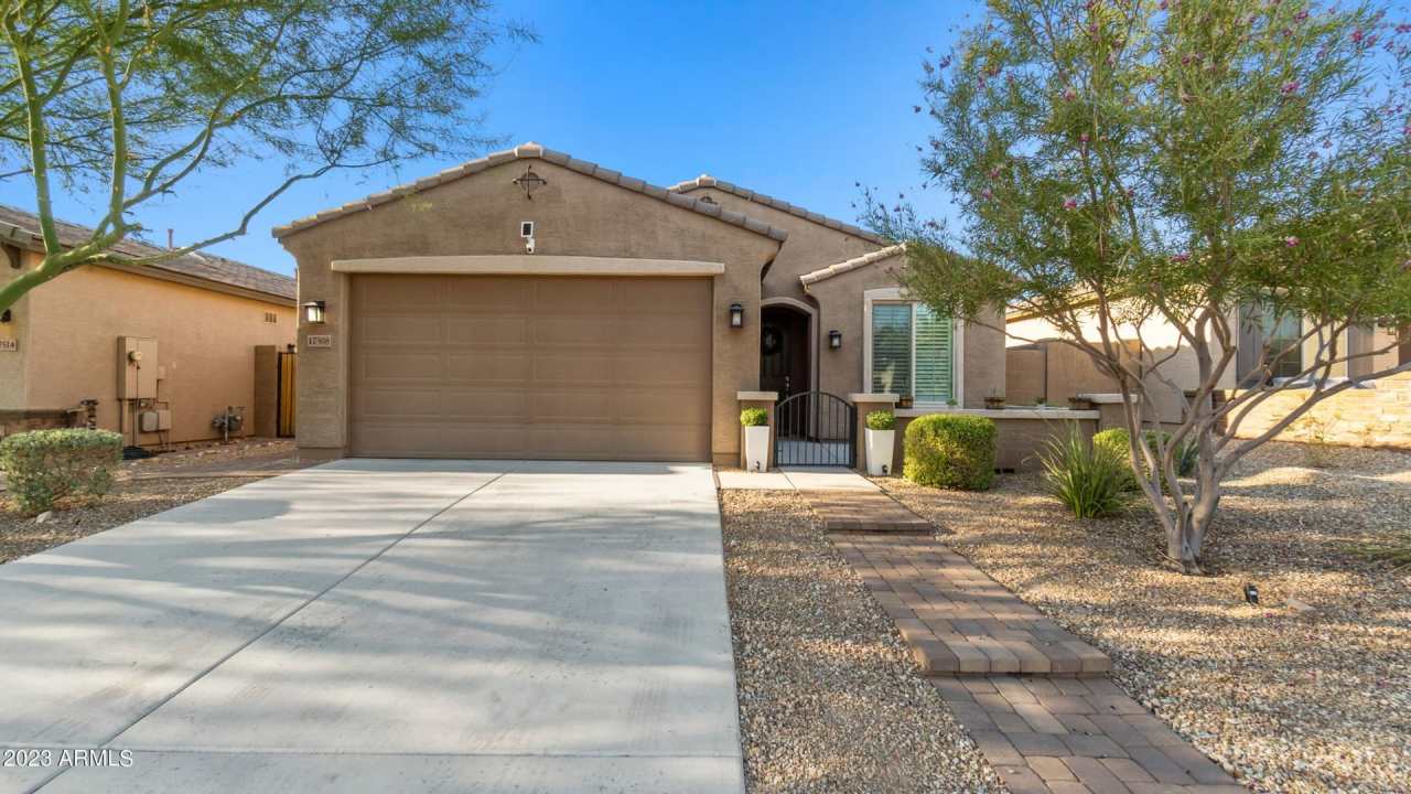 Amazing House For Rent In Estrella