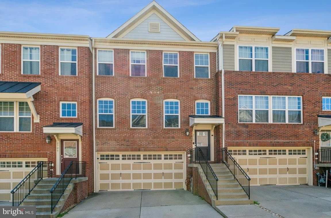 2707 AMBER CREST Road