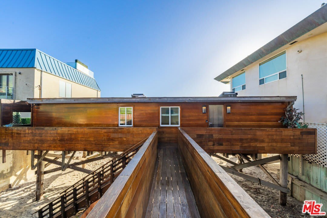 43000 Pacific Coast Hwy