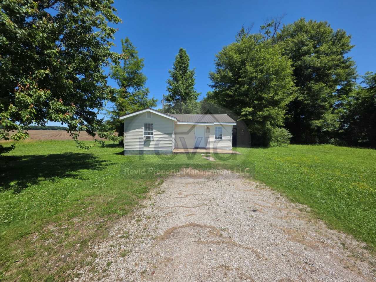 Charming Home for Rent – 116 Ervin Ln, Covington, TN