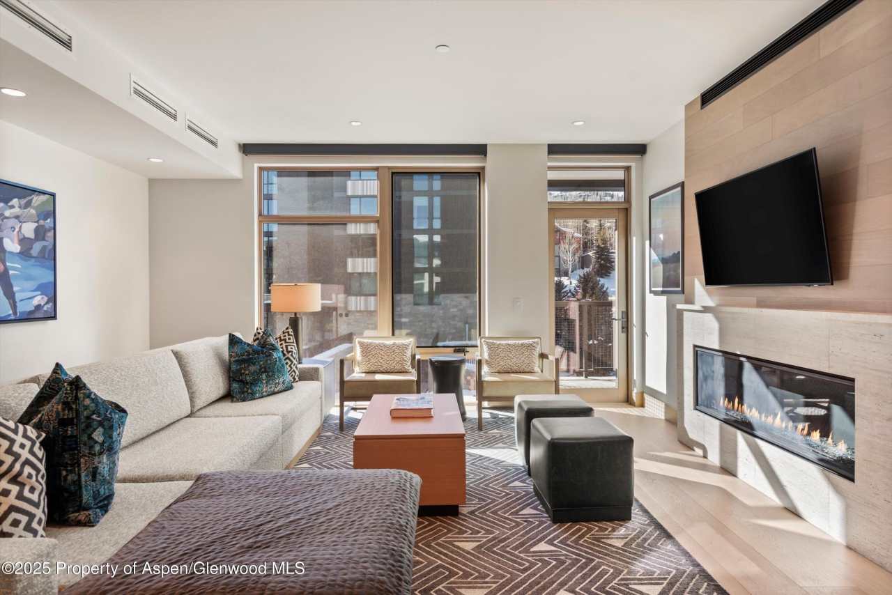 130 Wood Road unit: 461-463