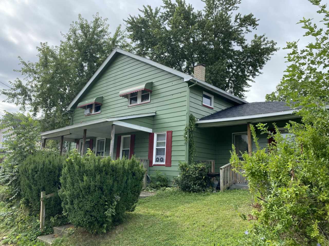 815 Warren Avenue - 1