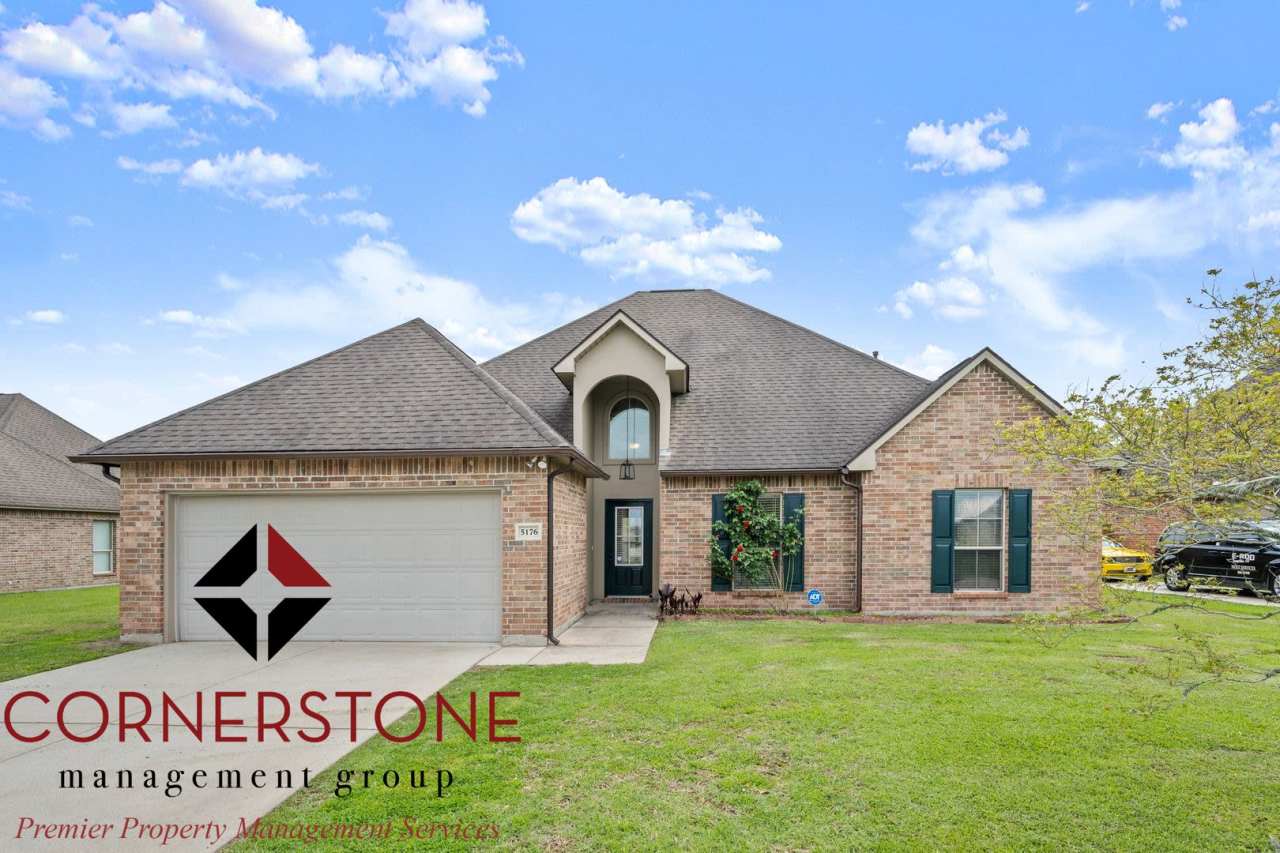 Welcome to your charming 3 BR, 2 BA oasis in Sorrento! Call Today!