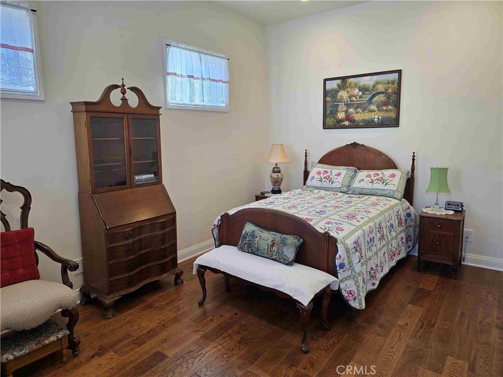 4309 N Country Club Lane