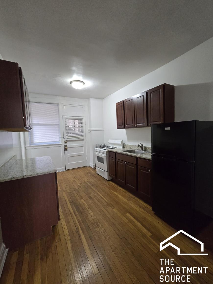 7749 North Sheridan Rd.