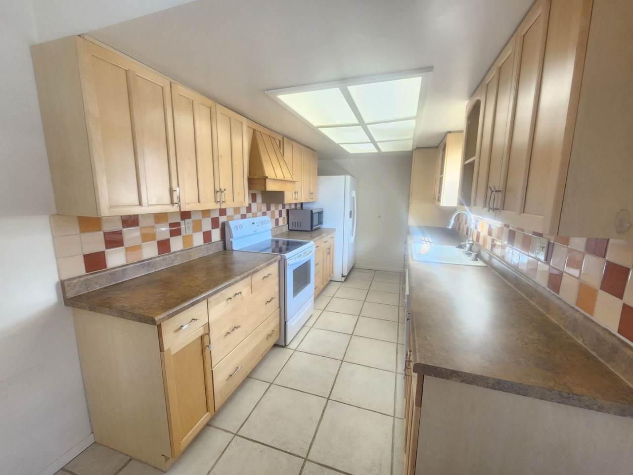 Beautiful 3 bedroom 2 Bath home in Indian Cove with a POOL!