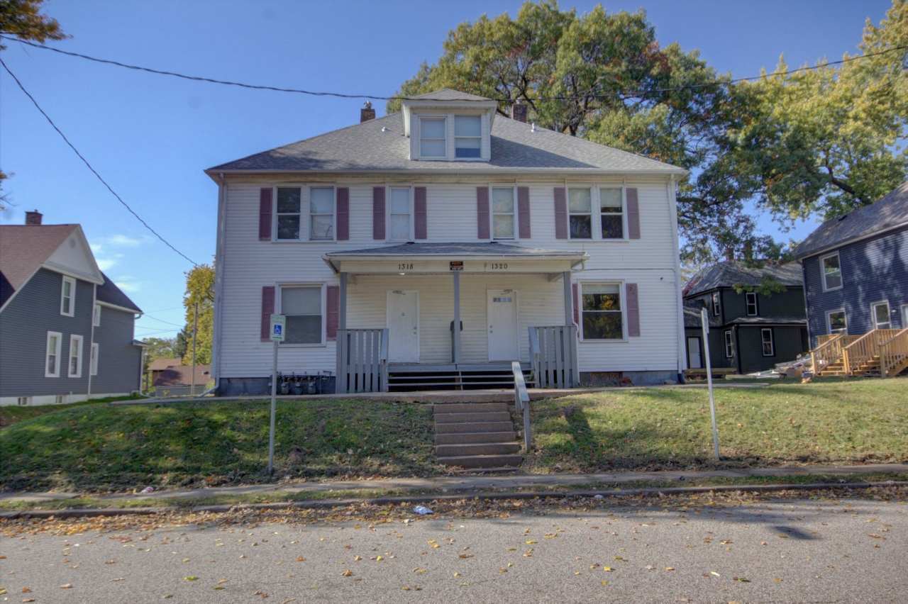 2 bedroom with bonus space