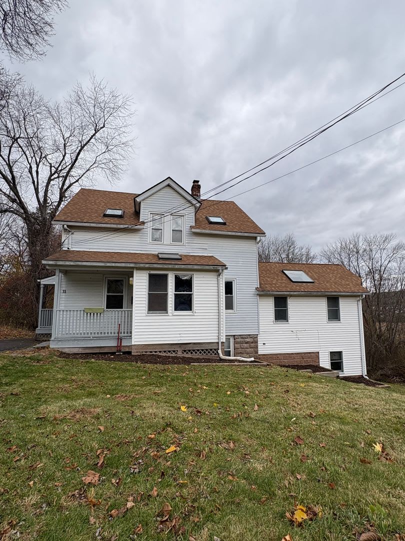 Great 4 Bedroom 2.5 Bath House in Middletown!