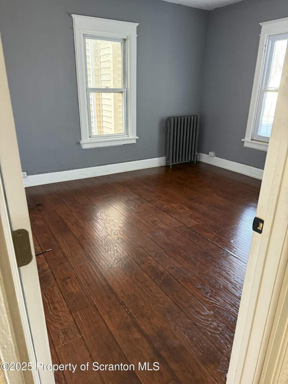 834 Monroe Avenue unit: 2Nd Floor