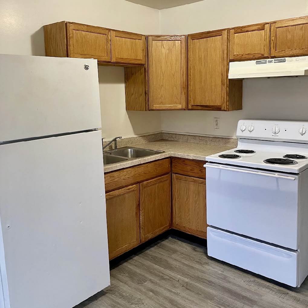 428 South Chanute Street - 4