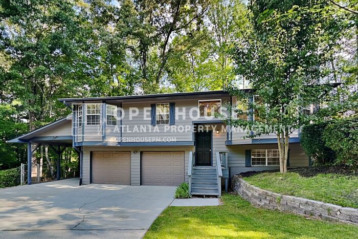 1124 Danube Trail Northeast