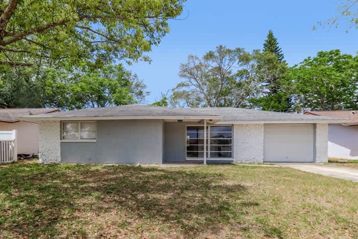 5013 Meadowlark Lane