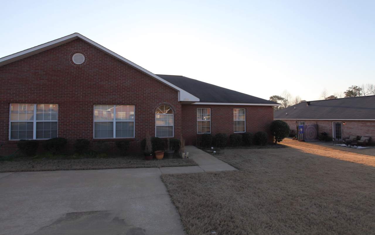 Three Bedroom Two Bathroom Duplex Available Now!