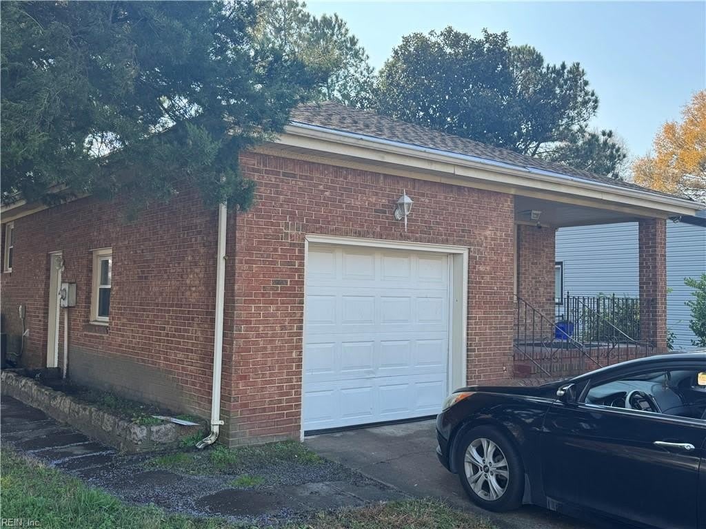 1100 Rockingham Street