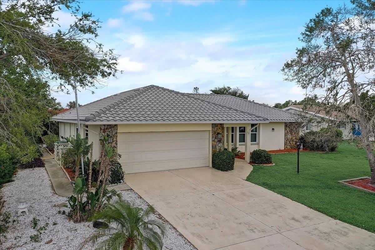 10 STONE MOUNTAIN BOULEVARD