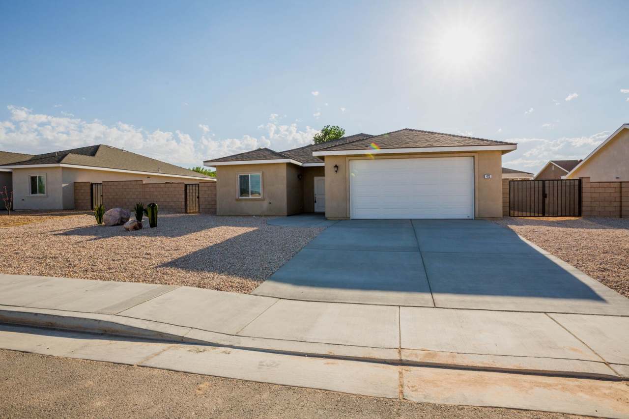 Beautiful 4 bed, 2 bath home AVAILABLE for RENT July 1st, 2025!