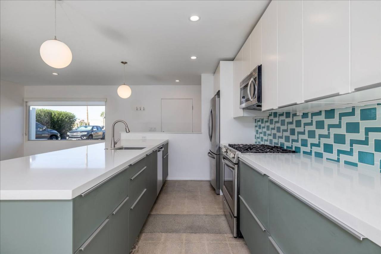 73545 Shadow Mountain Drive