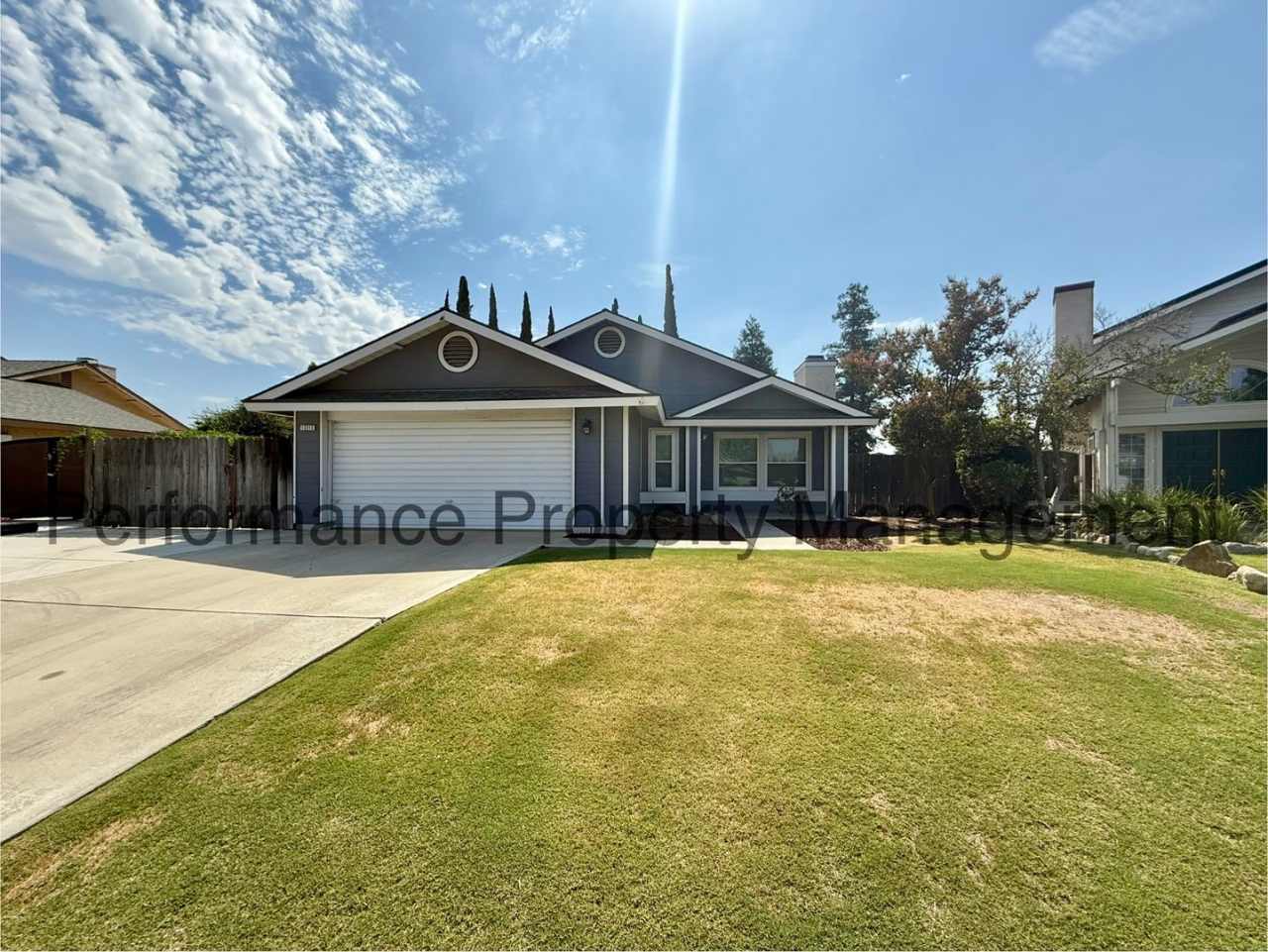 Beautiful 3 Bed/2 Bath NW Bakersfield Home w/ RBP/Pest Control, Pool  Solar