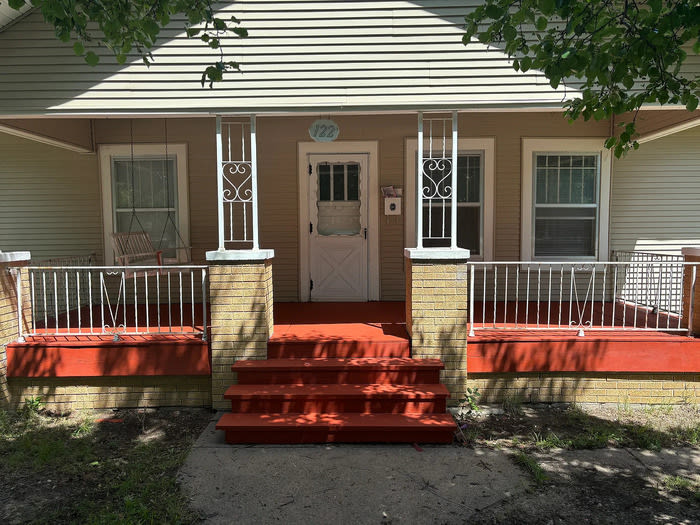 122 North Glenn Street