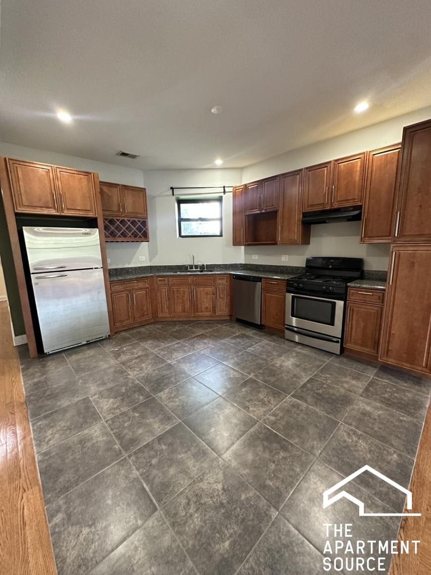 4336 South Indiana Ave.