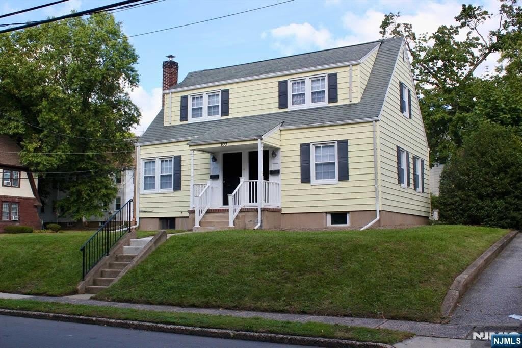 102 Paterson Avenue 1st Floor