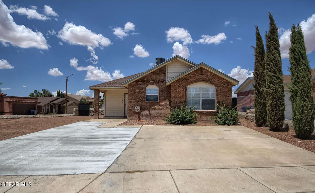 12301 Tierra Inca Drive