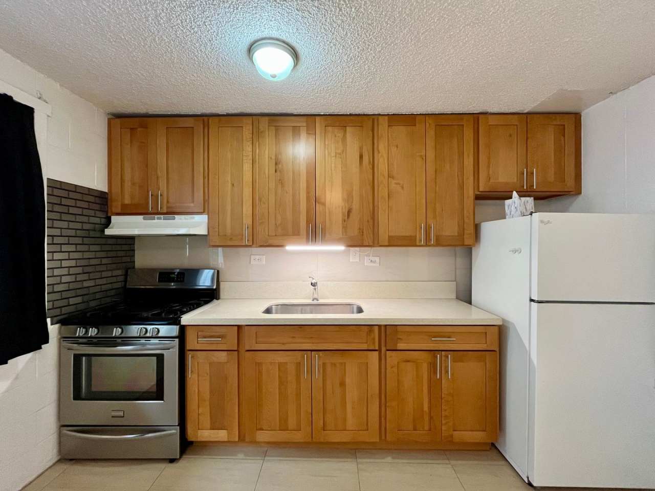 Waikiki: 1 Bed, 1 Bath Apartment, Utilities Included